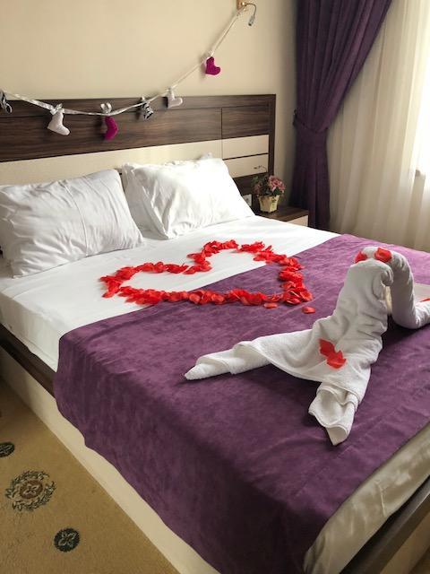 Hotel Luxury House Shymkent Esterno foto